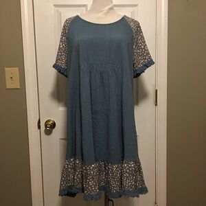 Women’s girls Umgee dress size small. Distressed hem and sleeve cuffs.